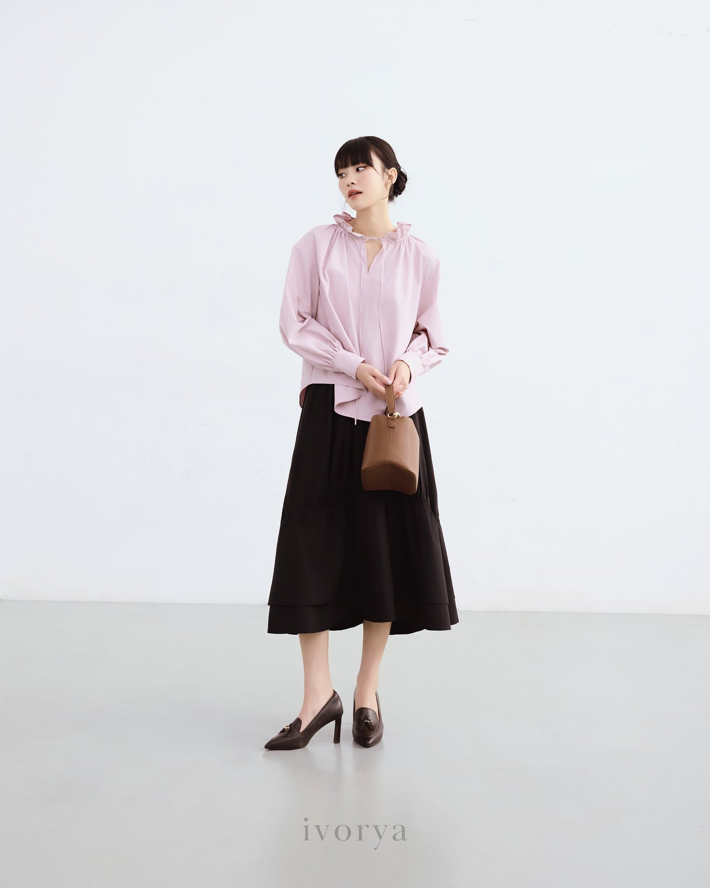 Chân váy midi xếp nhún màu đen - SK9920B