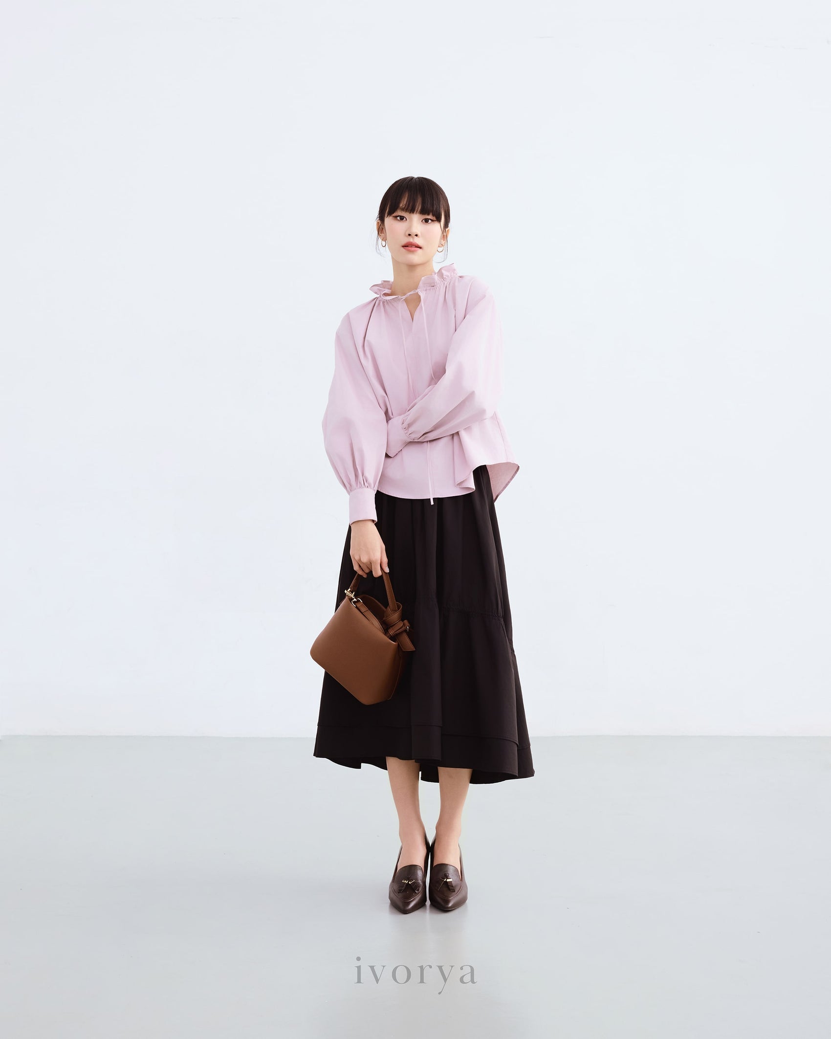 Chân váy midi xếp nhún màu đen - SK9920B