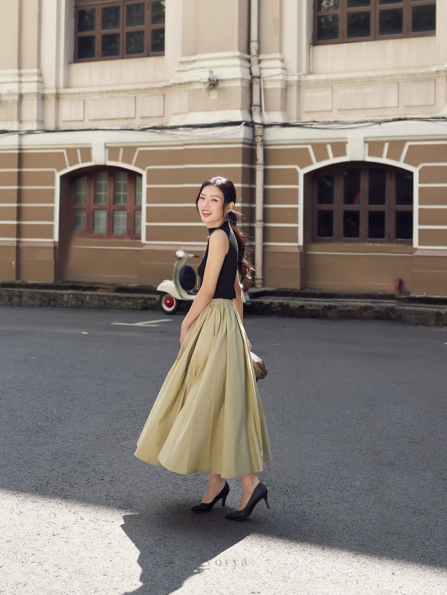 Chân váy xòe nhẹ màu xanh pastel, eo có thun co giãn - SK9913