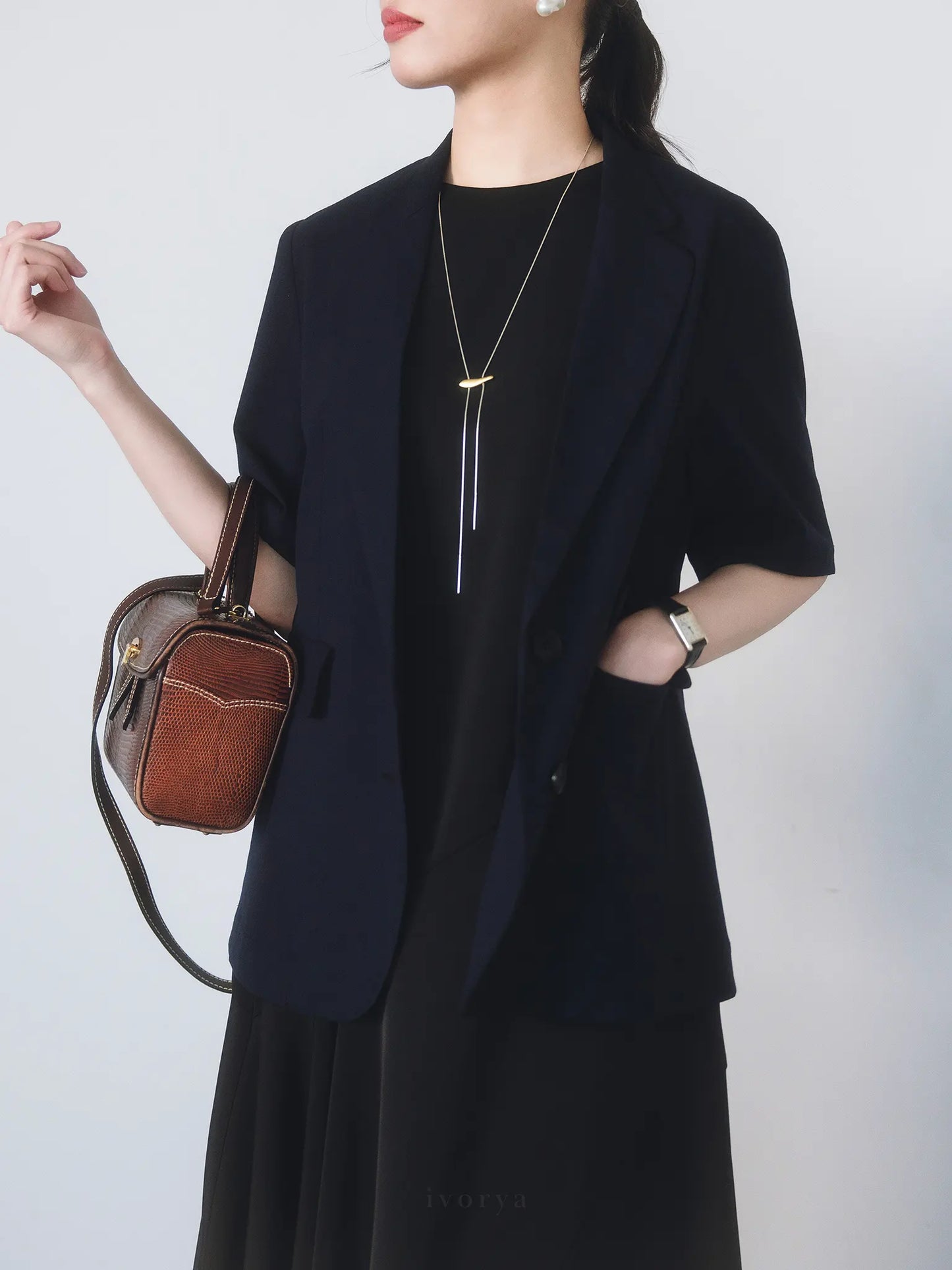 Áo blazer màu xanh navy tay ngắn - YB9952